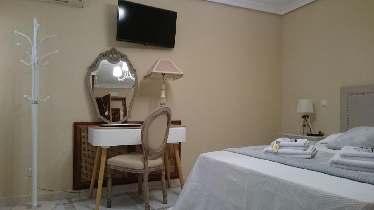Casa De Huespedes Vecinodecerbantes Hotell Alcalá de Henares Eksteriør bilde