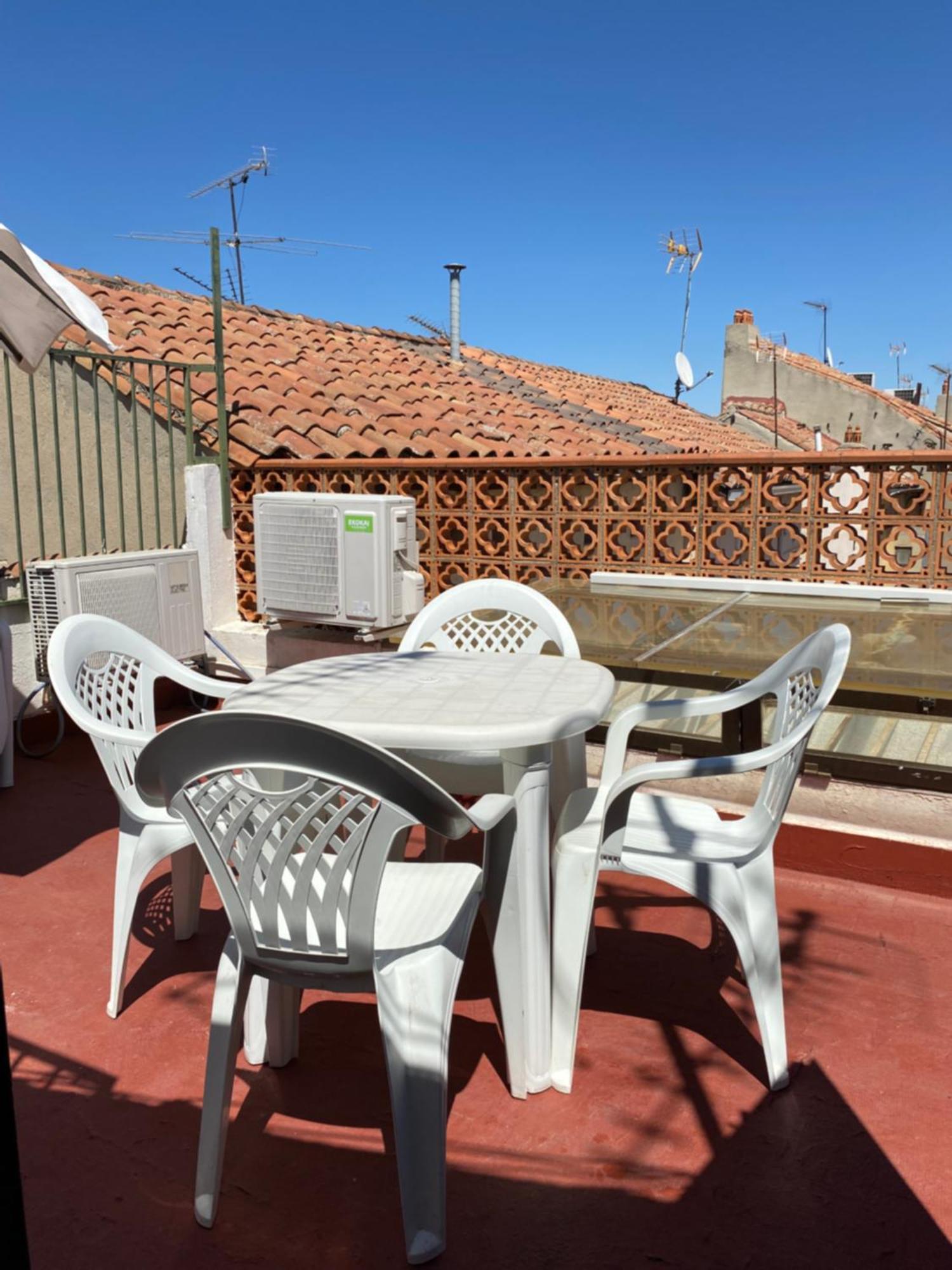 Casa De Huespedes Vecinodecerbantes Hotell Alcalá de Henares Eksteriør bilde